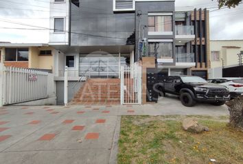 Casa en  Avenida González Suárez, Cuenca, Ecuador