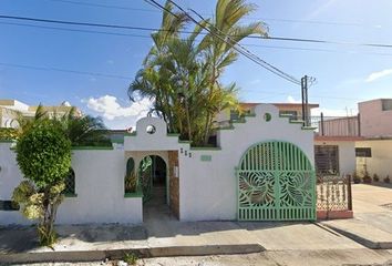 Casa en  Calle 21, Jardines De Miraflores, Mérida, Yucatán, México