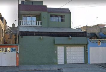 Casa en  Av Dos Arbolitos 147-mz 011, Mz 011, Benito Juárez, Ciudad Nezahualcóyotl, Estado De México, México