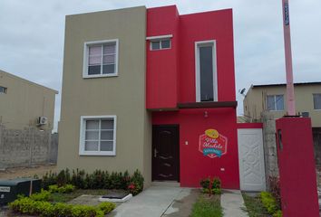 Casa en  Urbanizacion La Martina, Durán, Ecuador