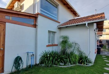 Casa en  Villa Santa María De Triana, Rancagua, Chile