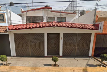 Casa en  Av. Bosques De Egipto 48, Bosques De Aragon, Nezahualcóyotl, Estado De México, México