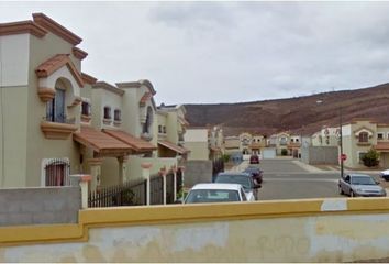 Casa en condominio en  Bautista, Villa Del Real 3ra Sección, Ensenada, Baja California, México