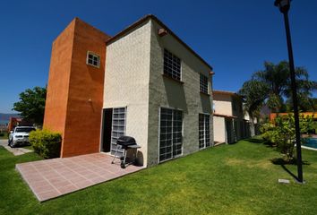 Casa en condominio en  Av. Del Lago 180, Chantepec, Jalisco, México