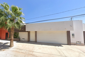 Casa en  Calle Calle Eglantinas 311, Torreón Jardín, Torreón, Coahuila De Zaragoza, México