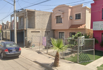 Casa en  Avenida Castiblanco, Villa Rdcial Del Prado, Villas Residencial Del Prado, Mexicali, Baja California, México