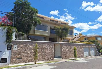 Casa en  Miravalle, Nayón, Quito