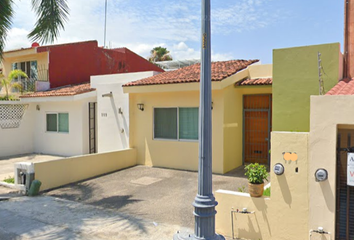 Casa en  Río Rhin, Fovissste 100, Fluvial Vallarta, Puerto Vallarta, Jalisco, México