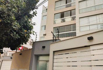 Departamento en  Calle Virrey Toledo 330, San Isidro, Lima, Perú