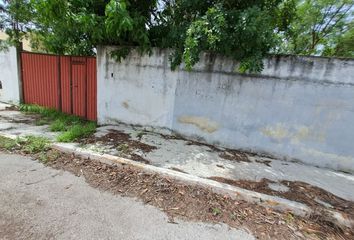 Lote de Terreno en  Calle 65, Montes De Amé, Mérida, Yucatán, México