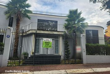 Casa en fraccionamiento en  Cda. Tepozteco 12, Colinas Del Bosque, 14608 Ciudad De México, Cdmx, México