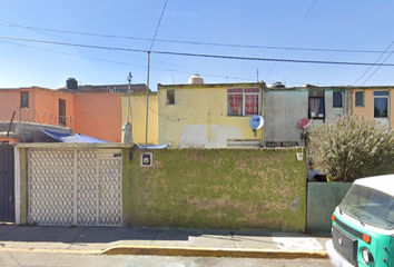 Casa en  Calle Fuente De Trevi 234, Mz 003, San Gabriel, San Francisco Coaxusco, Estado De México, México