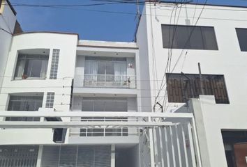 Departamento en  Av. Javier Prado Este, La Molina, Perú