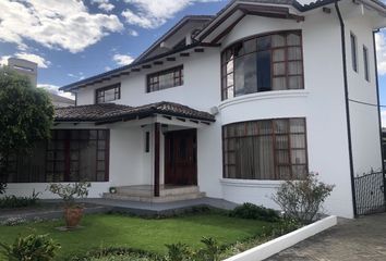 Casa en  Urbanizacion San José Del Valle, Conocoto, Quito, Ecuador