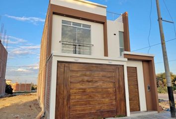 Casa en  La Alameda De Miraflores Country, La Alameda De I Etapa, Piura, Perú