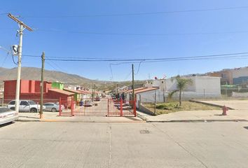 Casa en  Cumbres De La Presa, Ensenada