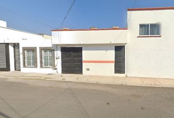 Casa en  Villas De Santiago, Municipio De Querétaro