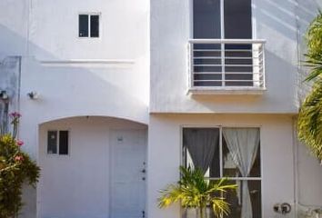 Casa en fraccionamiento en  Privada Porto Chavarí 18, Cancún, Benito Juárez, Quintana Roo, 77535, Mex