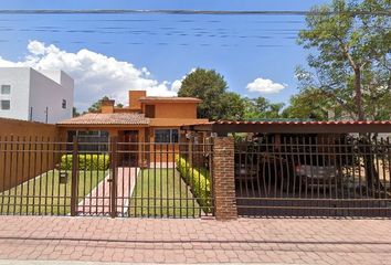 Casa en  Colonia Jurica, Municipio De Querétaro