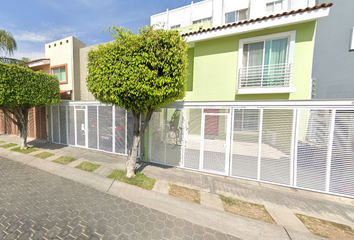 Casa en  Rcda. Del Camichín, Real De Valdepeñas, Zapopan, Jalisco, México