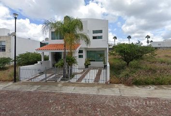 Casa en  Fraccionamiento Cumbres Del Lago, Municipio De Querétaro