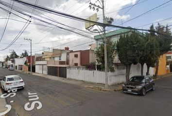 Casa en  C. Sierra De Las Vertientes Sur, Valle Don Camilo, 50140 Toluca De Lerdo, Méx., México