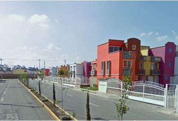 Casa en condominio en  Avenida De Los Jardines, Hacienda Del Jardín, Santiago Teyahualco, Estado De México, México