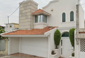 Casa en  C. Ignacio De La Llave, Salvador Díaz Mirón, Veracruz, México