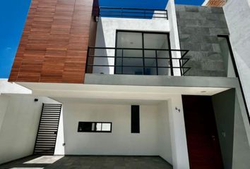 Casa en  Boulevard De Los Volcanes, Lomas De Angelópolis, Puebla, México