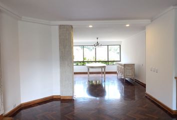 Apartamento en  El Tesoro, Medellín