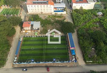 Terreno Comercial en  Avenida Luis Ángel León Román, Machala, Ecuador