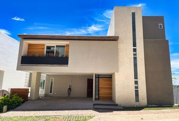 Casa en  Fraccionamiento Sierrazul, Avenida Parque Chapultepec, San Luis Potosí, México