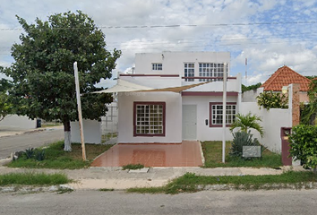 Casa en  C. 104, Fraccionamiento Las Américas, 97302 Mérida, Yuc., México