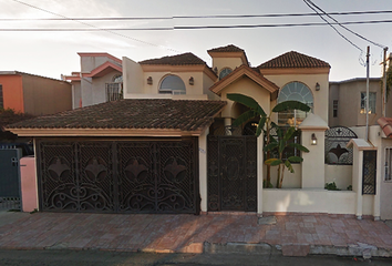 Casa en  De Los Geólogos, Universidadotay, Tijuana, Baja California, México