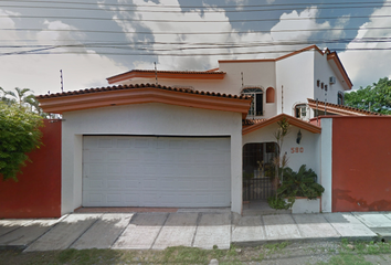 Casa en  Calle República, Centro, Tecomán, Colima, México