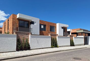 Casa en  Puembo, Quito