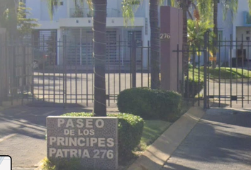 Casa en fraccionamiento en  Av. Patria No. 276, Parques De Tlaquepaque, San Pedro Tlaquepaque, Jalisco, México