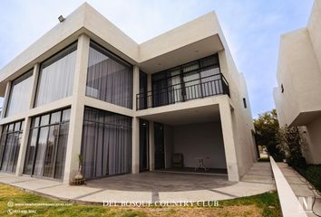 Casa en  La Campiña Del Bosque, Boulevard Country Club Gran Jardín, Guanajuato, México