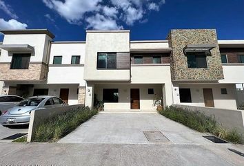 Casa en  Fray Junípero Serra Fraccionamiento, Querétaro, México