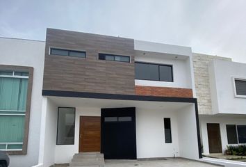 Casa en fraccionamiento en  Grand Juriquilla, Boulevard Grand, Real De Juriquilla, Juriquilla, Querétaro, México