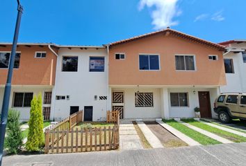 Casa en  Mhqq+wc2, Quito, Ecuador