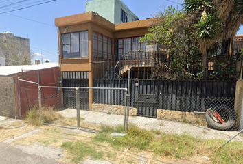 Casa en  Avenida Gabino Barreda 15-29, Maestro Federal, Heróica Puebla De Zaragoza, Puebla, 72080, Mex