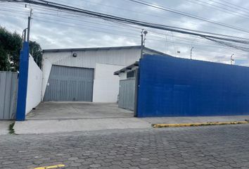 Bodega-Galpon en  Calderón, Quito