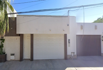 Casa en  Calle Calle Eglantinas 311, Torreón Jardín, Torreón, Coahuila De Zaragoza, México