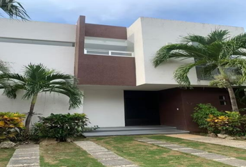 Casa en fraccionamiento en  Cumbres De Maltrata, Cancún, Quintana Roo, México