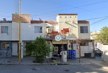 Casa en  De Los Arboles, Ampliacion Senderos, Ampliación Senderos, Torreón, Coahuila De Zaragoza, México