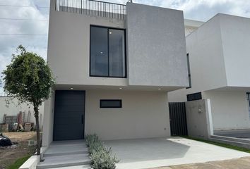 Casa en  Paseo De La Estrella 3555-30, Zapopan, Jalisco, México