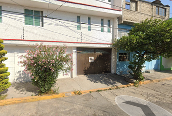 Casa en  Emiliano Zapata, San Isidro Ixhuatepec, Tlalnepantla De Baz, State Of Mexico, México