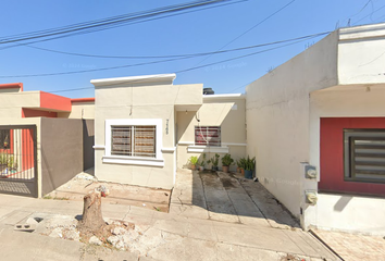 Casa en  Calle Salvador Moreno Luna, Culiacán, Sinaloa, México