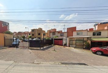 Casa en  Avenida Real Del Bosque 9, Real Del Bosque, Fuentes Del Valle, Estado De México, México